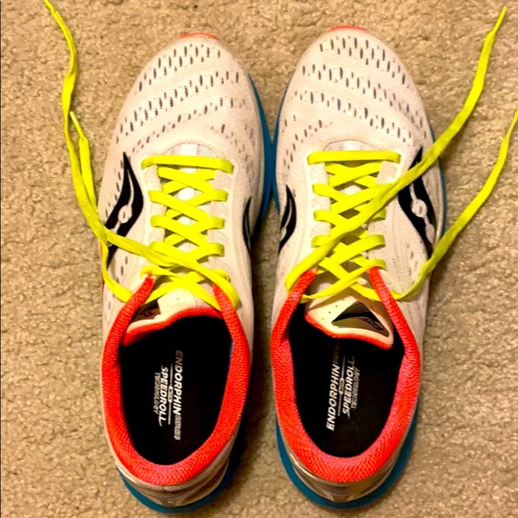 saucony endorphin speed size 11
